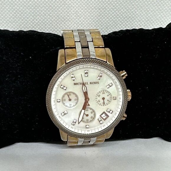 Michael Kors Ritz MK5642 Women Tri-Tone Stainless Steel Analog Dial Watch NUL60